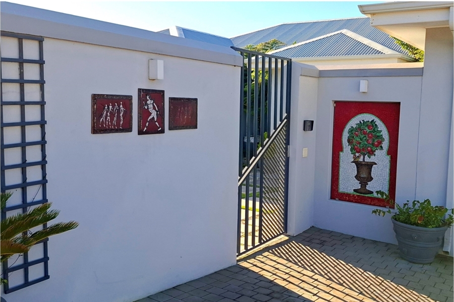 2 Bedroom Property for Sale in Whale Rock Western Cape